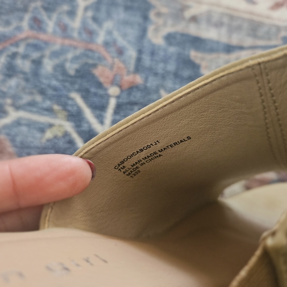 Madden Girl Beige Platform Mules - Picture 4 of 5